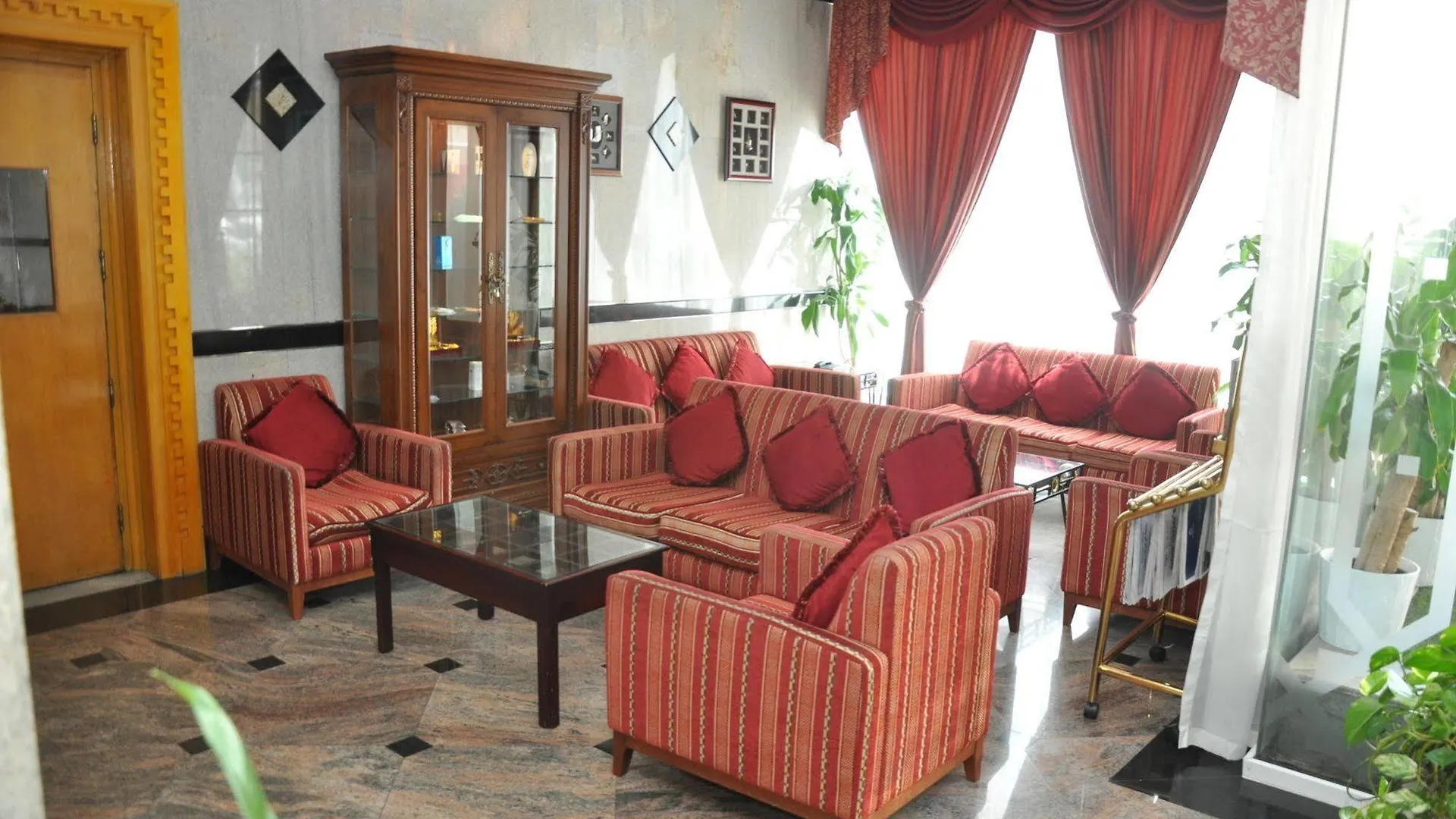 Oyo 297 California Hotel Дубай